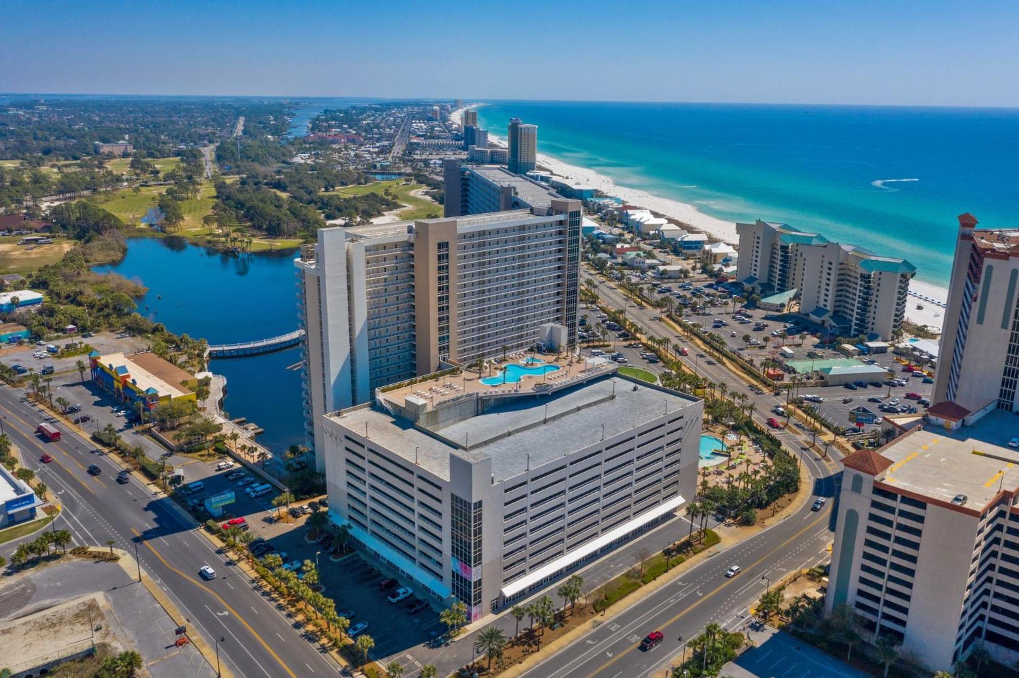 Modern Condo! Gulf Views & Amenities Galore! Presented By Dolce Getaways! Apartment Panama City Beach