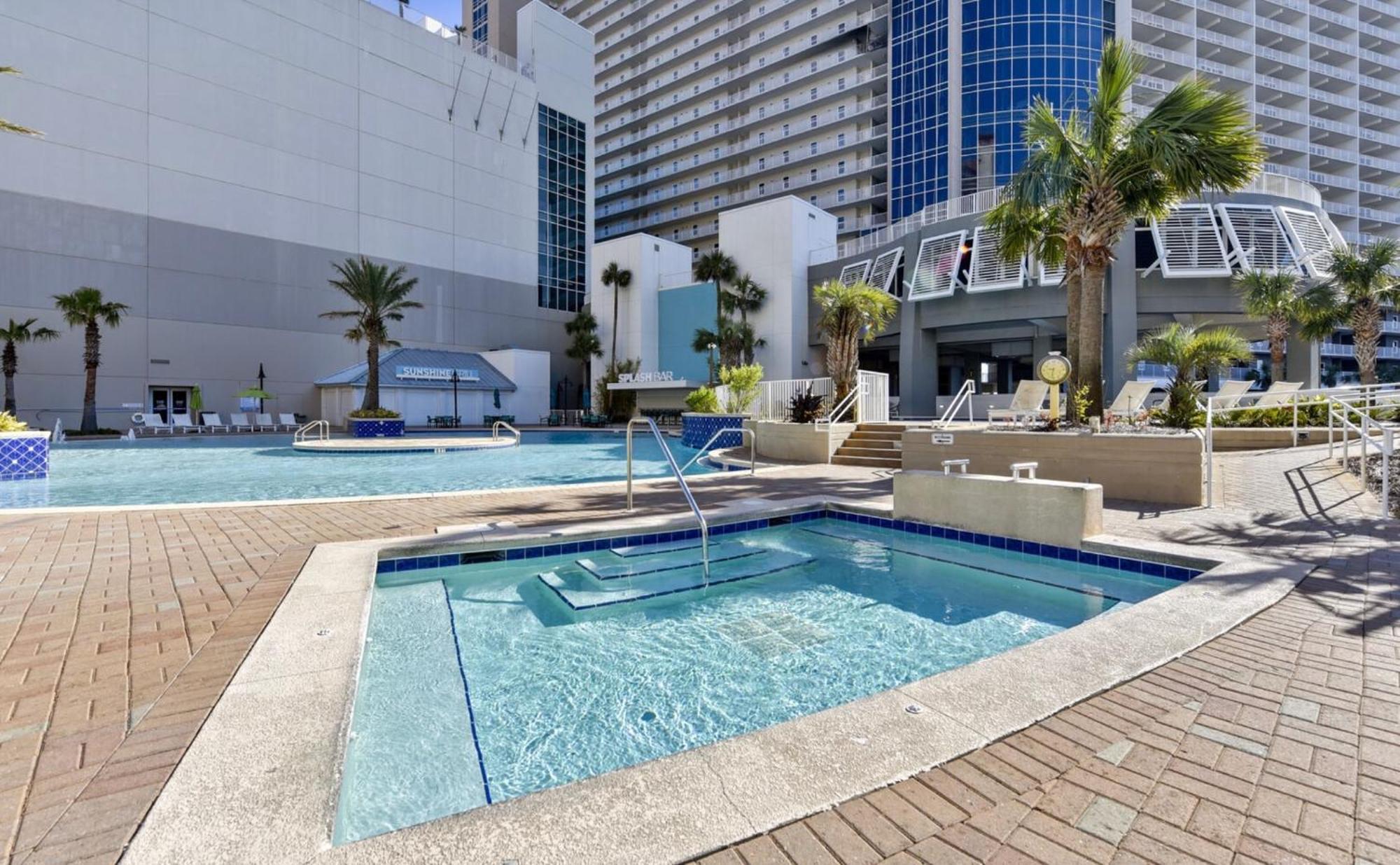 Modern Condo! Gulf Views & Amenities Galore! Presented By Dolce Getaways! Apartment *